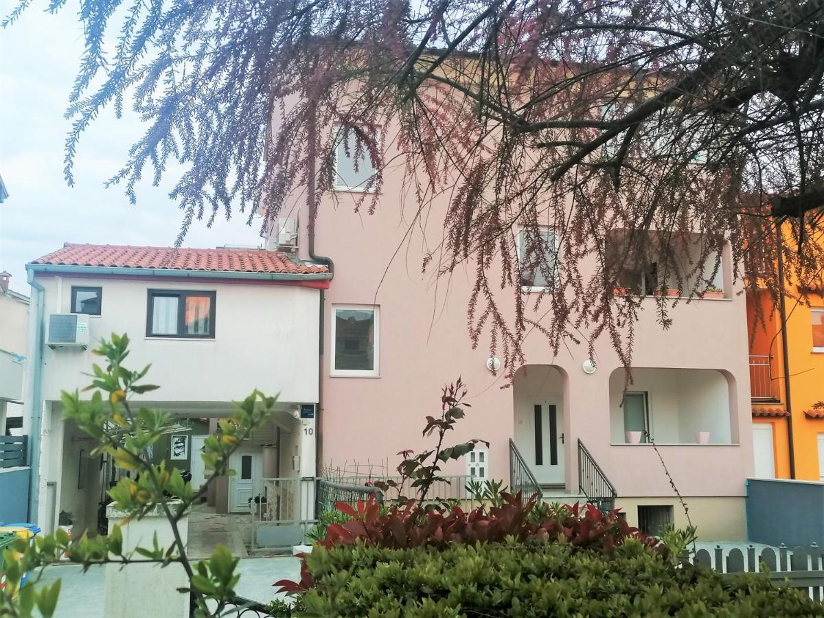 רוביני Apartments Kety מראה חיצוני תמונה